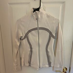 Lululemon define jacket size 6